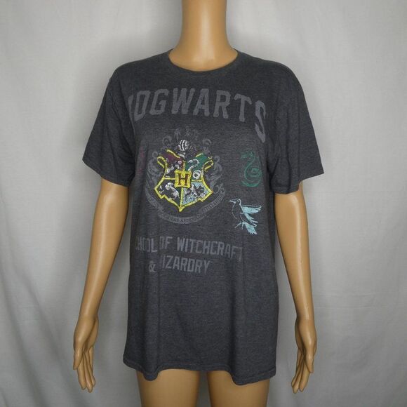 Harry Potter Hogwarts Distressed Graphic T Shirt S - Picture 6 of 9